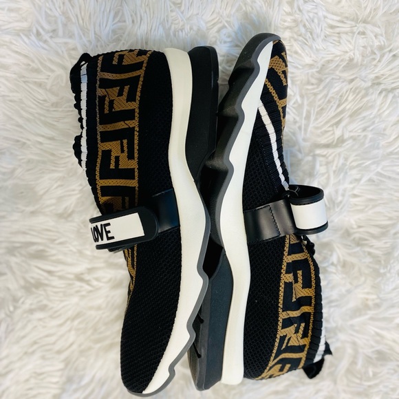 Zucca Fendi Logo Sneaker With Box - Picture 7 of 7